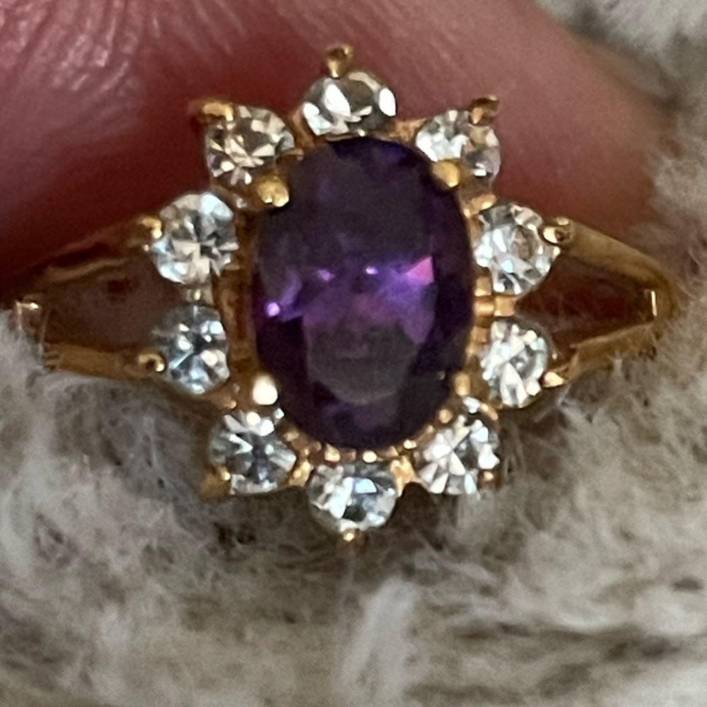 Amethyst and Crystal - Picture 9 of 16